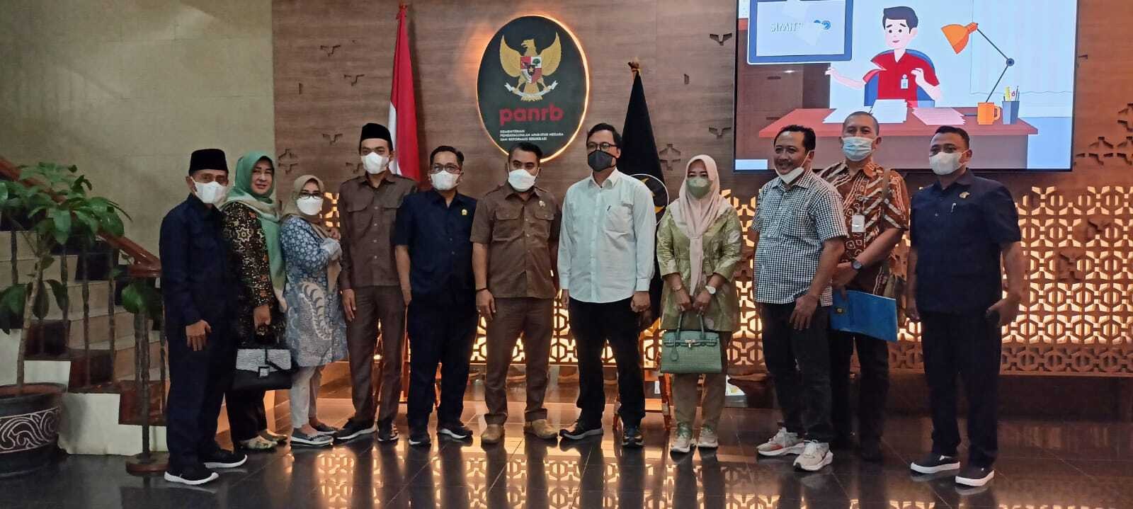 Kunjungan_kerja_di_Kemenpan_RB.jpg