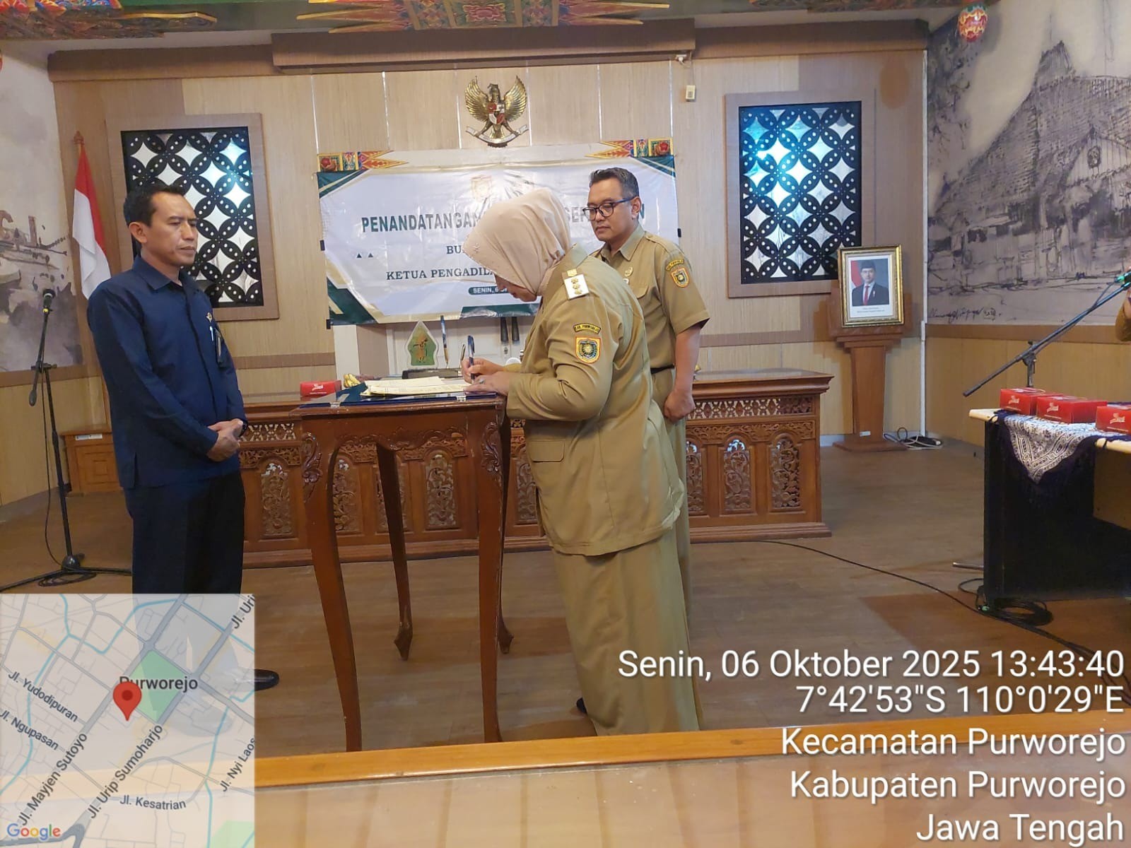 Penandatanganan Naskah Kerjasama antara Bupati Purworejo dengan Ketua Pengadilan Agama Purworejo